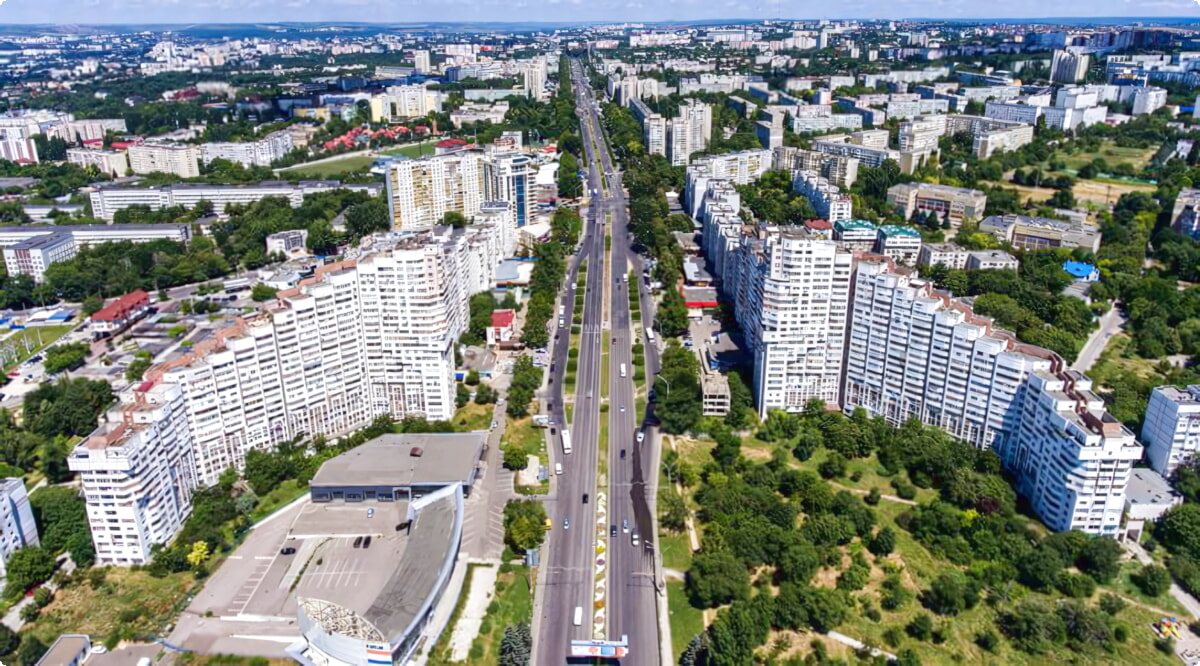 Naše služby pronájmu automobilů nabízejí rozmanitý výběr vozidel Kišiněvě.